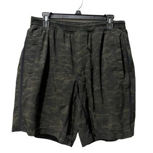 Lululemon Shorts Mens S Green Black Camo Pace Breaker Shorts Lined Running Gym A
